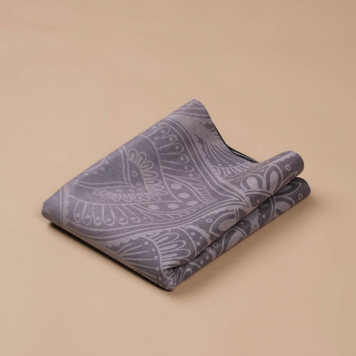 yogamatte-reisematte-yogatuch-naturkautschuk-velours-mandala-schwarz-2_1200x
