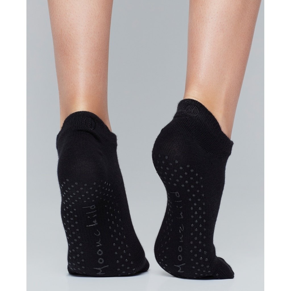Moonchild_Grip_Socks_-_Low_Rise-Socks-MY1027-Onyx_Black-6_1024x1024